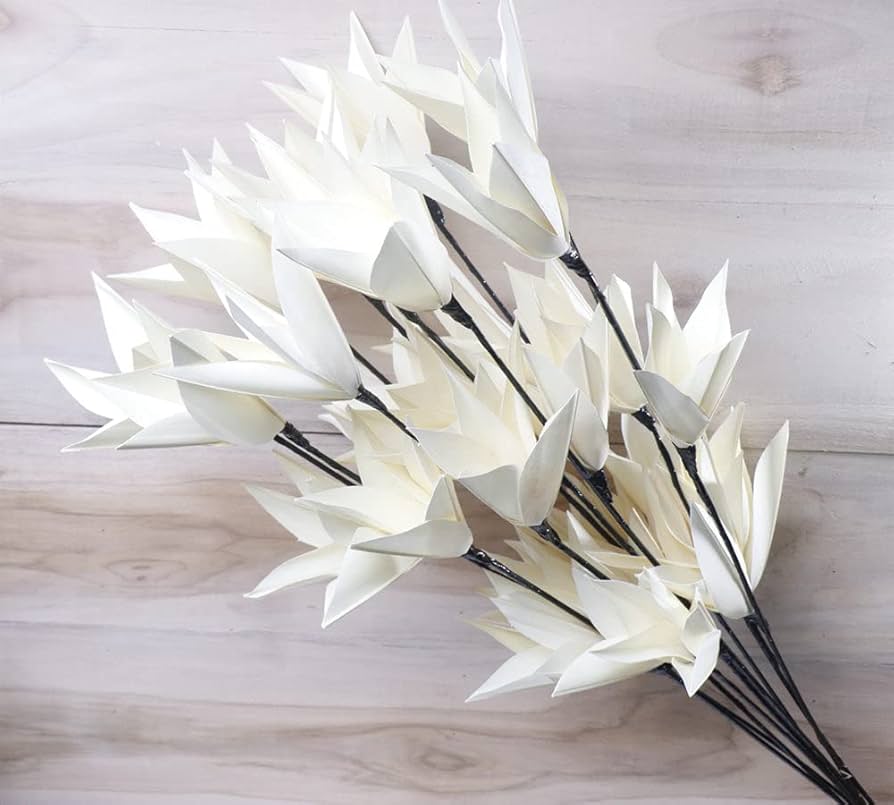 Jumbo Palm Lily (5 Stems)