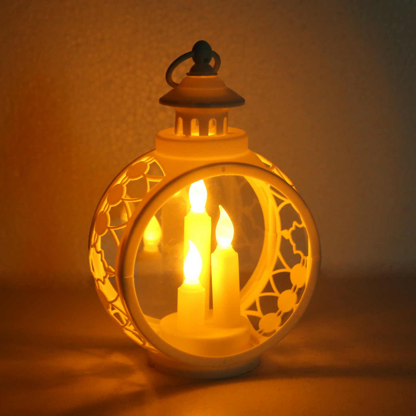 DECORATIVE LED LANTERN